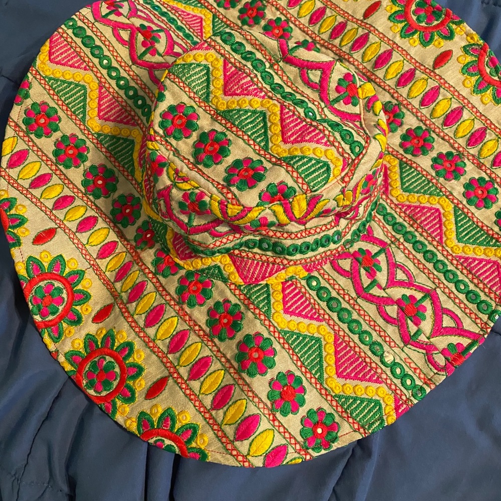 Ladies hat